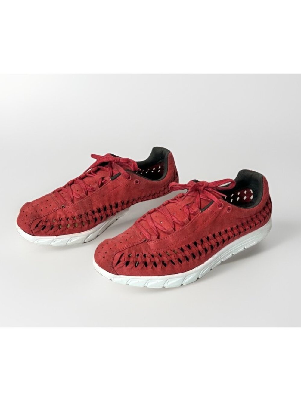 Nike Mayfly Woven 833132-600 Gym Red Orewood Trainers Shoes Mens Size 10.5 EUC